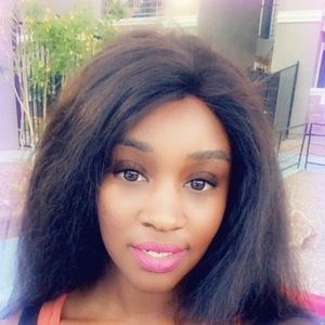 Meet your Posher, Traisha